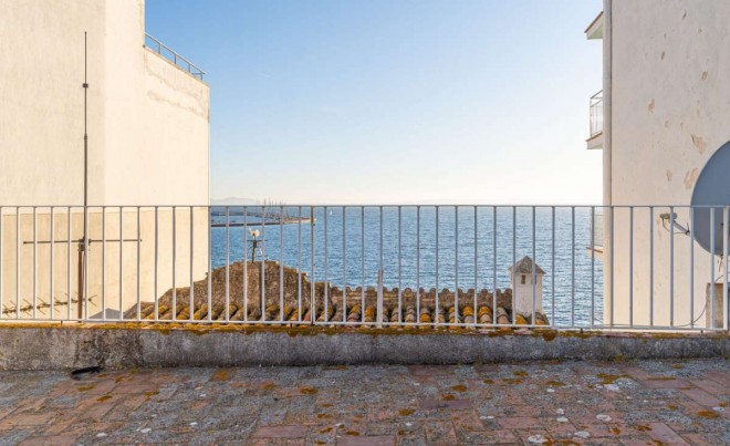 Revente · Bungalow / Maison de Ville · Roses