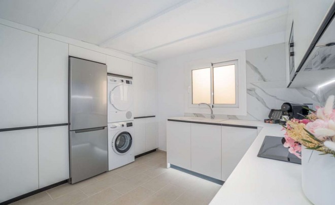 Revente · Bungalow / Maison de Ville · Roses