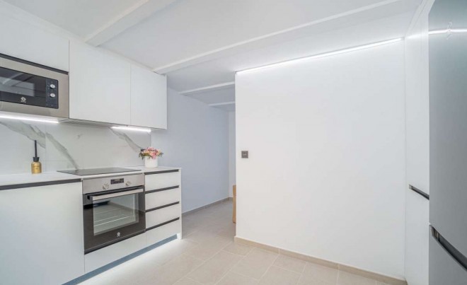 Revente · Bungalow / Maison de Ville · Roses