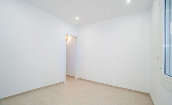 Revente · Bungalow / Maison de Ville · Roses