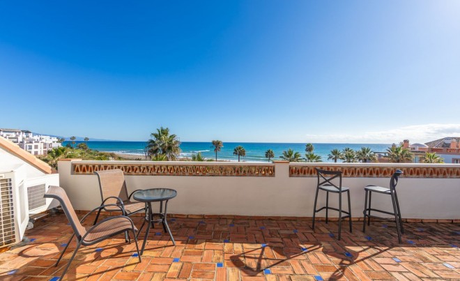 Sale · Apartment / Flat · Casares · Costa del Sol