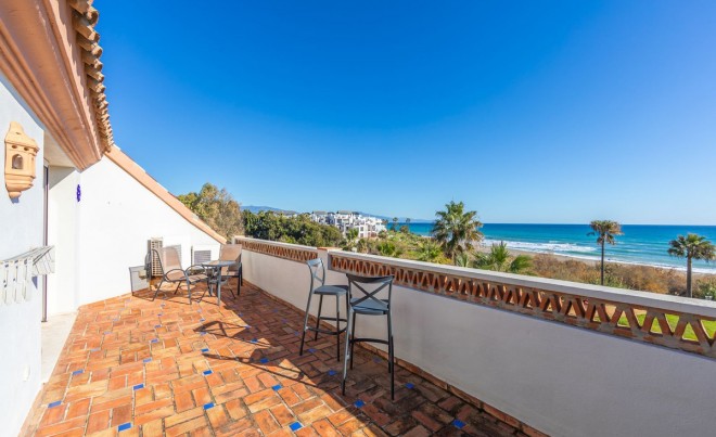 Sale · Apartment / Flat · Casares · Costa del Sol