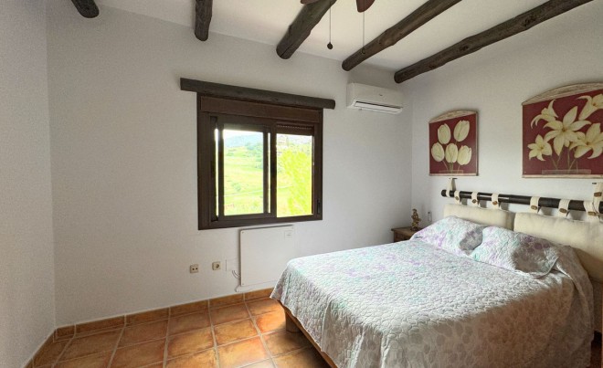 Venta · Villa / Chalet · Estepona · Costa del Sol