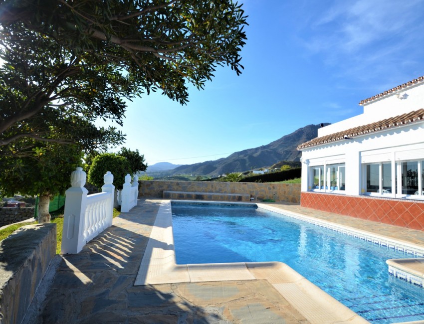 Venta · Villa / Chalet · Estepona · Costa del Sol