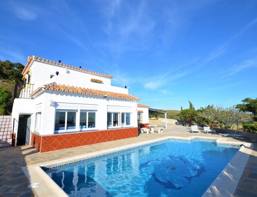 Venta · Villa / Chalet · Estepona · Costa del Sol