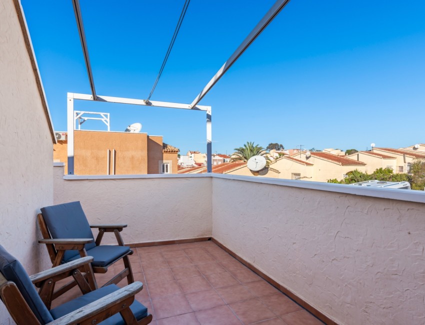 Venta · Bungalow / Adosado / Semiadosado · San Fulgencio · Urb. La Marina