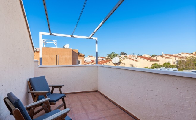 Venta · Bungalow / Adosado / Semiadosado · San Fulgencio · Urb. La Marina