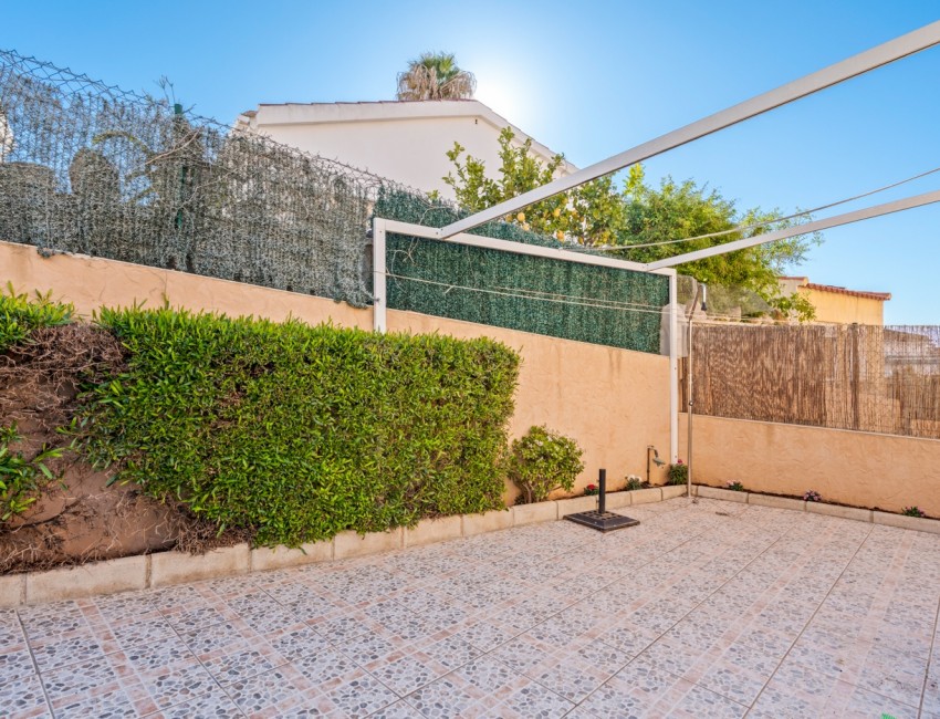 Venta · Bungalow / Adosado / Semiadosado · San Fulgencio · Urb. La Marina