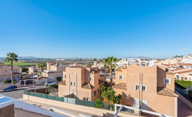 Venta · Bungalow / Adosado / Semiadosado · San Fulgencio · Urb. La Marina