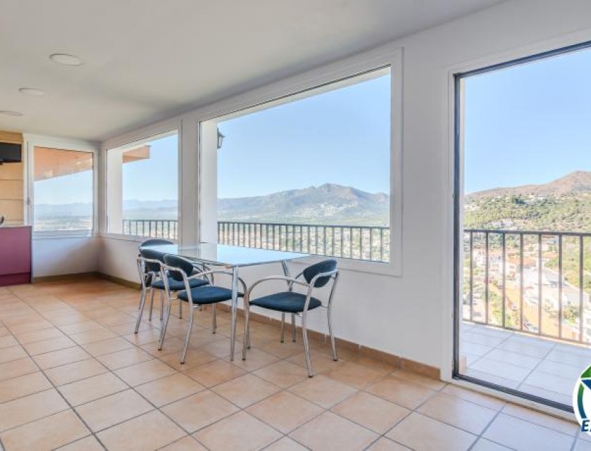 Revente · Bungalow / Maison de Ville · Puig Rom