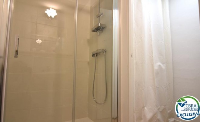 Sale · Apartment / Flat · Santa Margarita