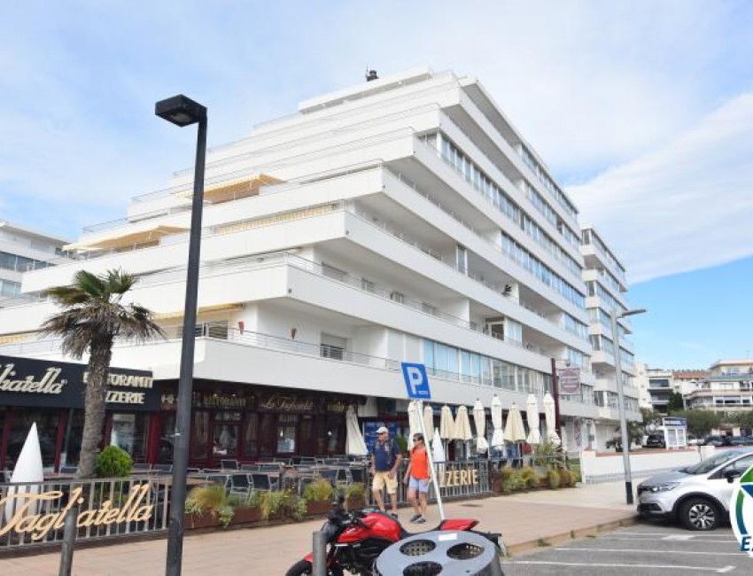 Sale · Apartment / Flat · Santa Margarita