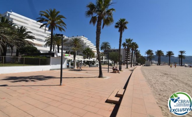 Sale · Apartment / Flat · Santa Margarita