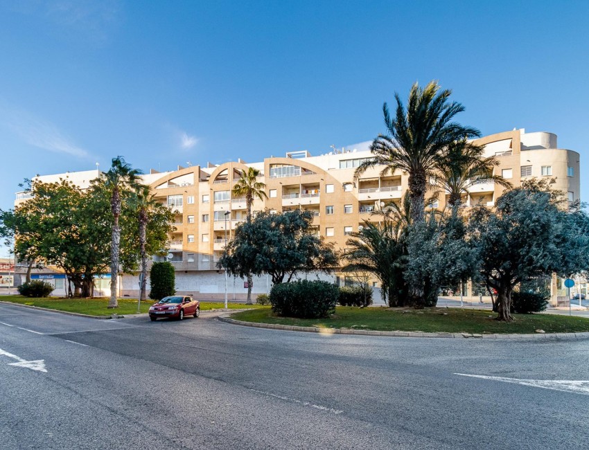 Sale · Apartment / Flat · Torrevieja