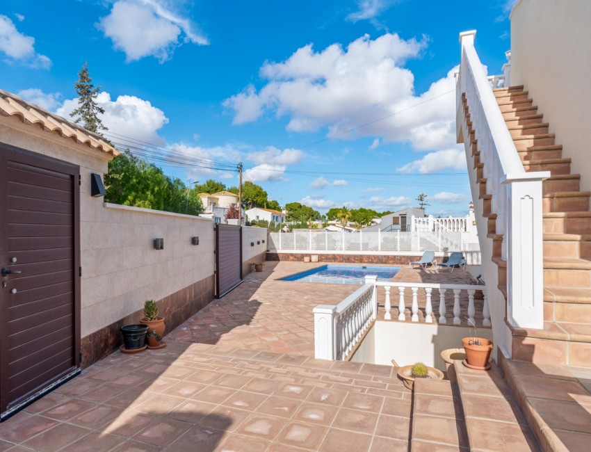 Revente · Villa · Torrevieja · Los Balcones