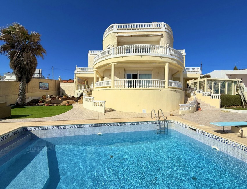 Venta · Villa / Chalet · Torreguadiaro · Costa del Sol