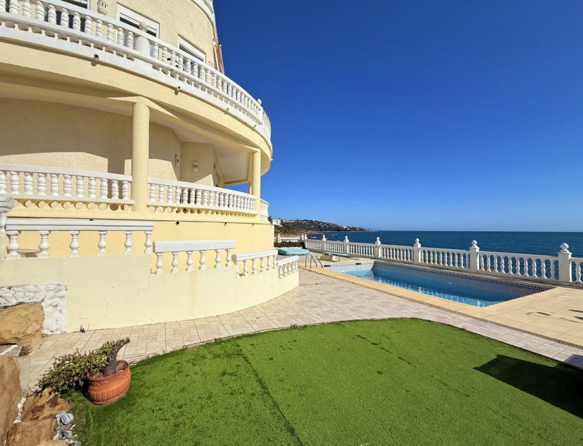 Venta · Villa / Chalet · Torreguadiaro · Costa del Sol