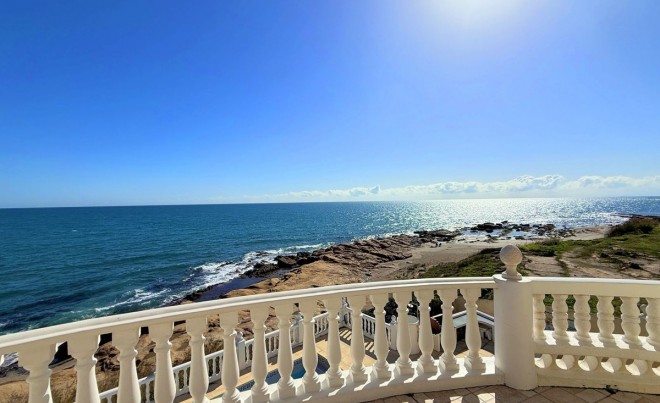 Venta · Villa / Chalet · Torreguadiaro · Costa del Sol