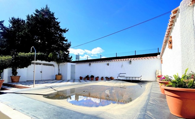 Venta · Villa / Chalet · La Duquesa · Costa del Sol