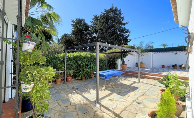 Venta · Villa / Chalet · La Duquesa · Costa del Sol