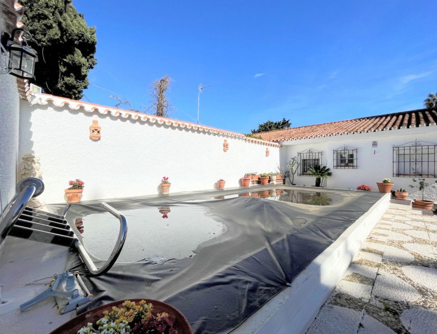 Venta · Villa / Chalet · La Duquesa · Costa del Sol