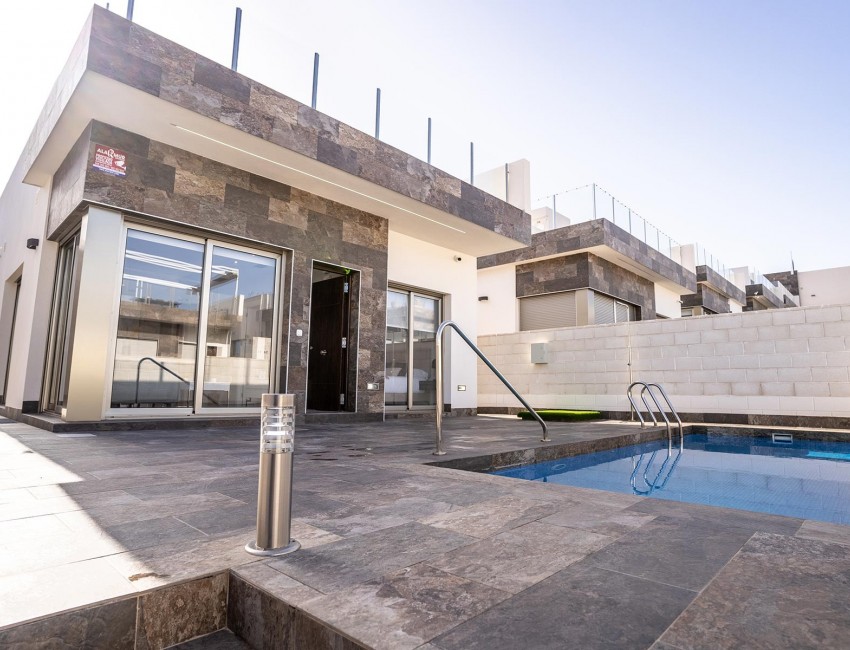 Nueva construcción  · Villa / Chalet · Orihuela Costa · Villamartín