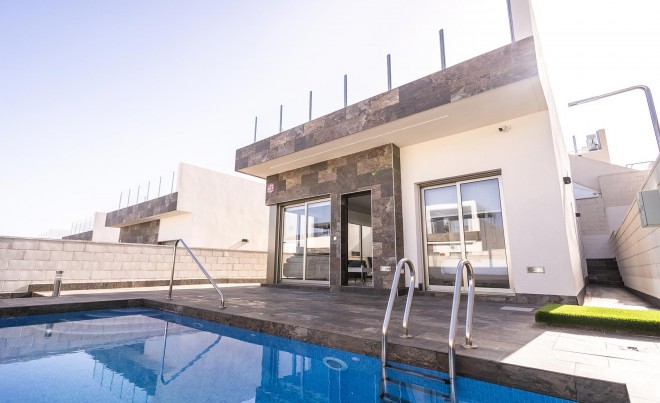 Nueva construcción  · Villa / Chalet · Orihuela Costa · Villamartín