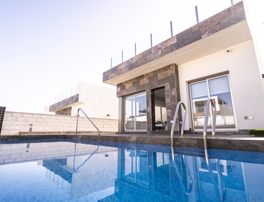 Nueva construcción  · Villa / Chalet · Orihuela Costa · Villamartín