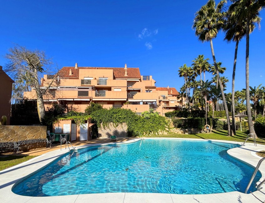 Venta · Apartamento / Piso · Casares · Costa del Sol