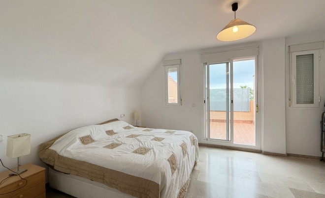 Venta · Apartamento / Piso · Casares · Costa del Sol