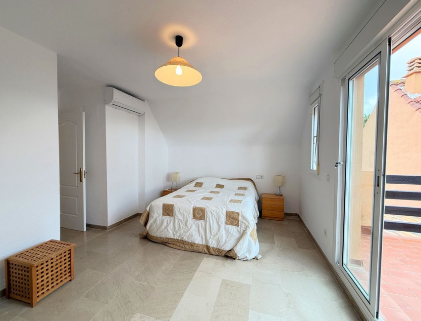 Venta · Apartamento / Piso · Casares · Costa del Sol