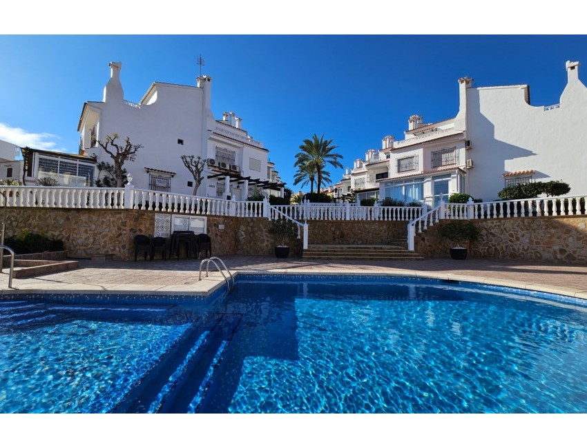 Venta · Bungalow / Adosado / Semiadosado · Torrevieja · La Mata