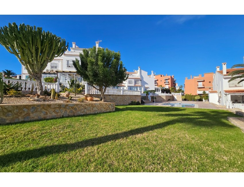 Venta · Bungalow / Adosado / Semiadosado · Torrevieja · La Mata