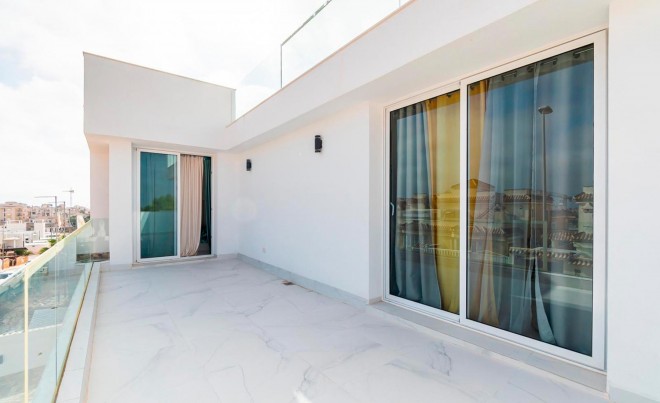 Nueva construcción  · Villa / Chalet · Orihuela Costa · Villamartín