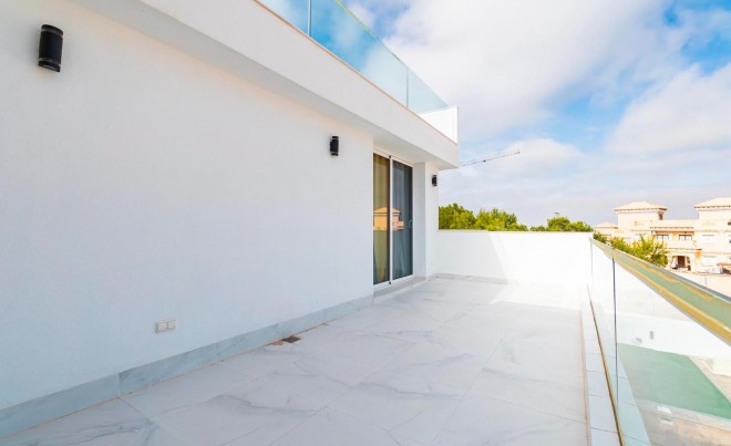 Nueva construcción  · Villa / Chalet · Orihuela Costa · Villamartín