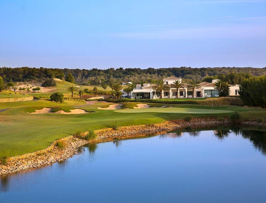 Nueva construcción  · Villa / Chalet · San Miguel de Salinas · Las Colinas Golf