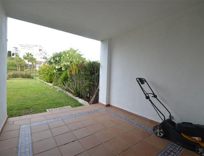 Sale · Bungalow / Townhouse / Detached / Terraced · Selwo · Costa del Sol