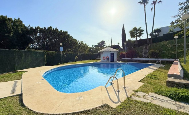 Sale · Bungalow / Townhouse / Detached / Terraced · Estepona · Costa del Sol