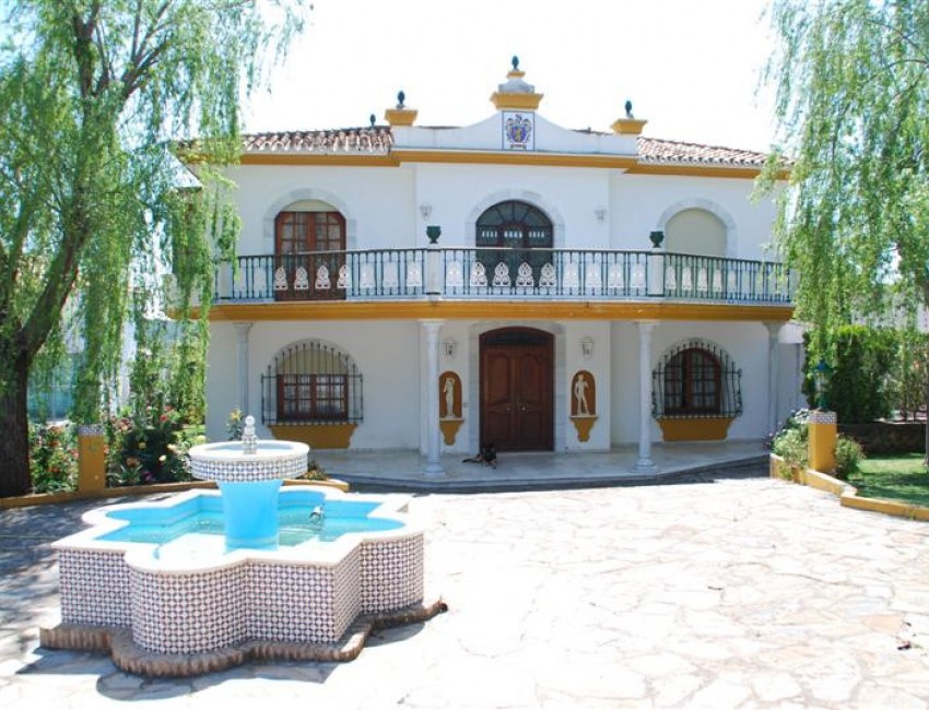 Venta · Villa / Chalet · Estepona · Costa del Sol