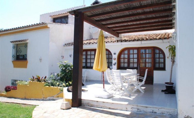 Venta · Villa / Chalet · Estepona · Costa del Sol