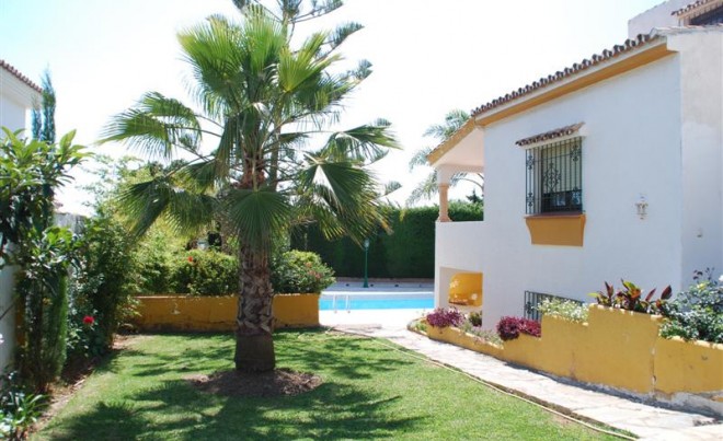 Venta · Villa / Chalet · Estepona · Costa del Sol