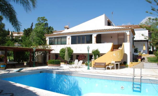 Venta · Villa / Chalet · Estepona · Costa del Sol