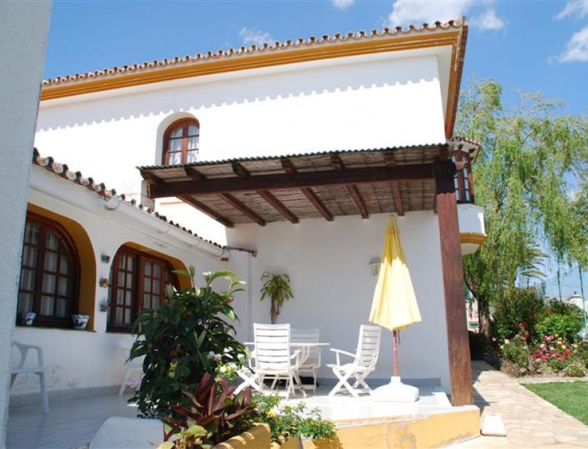 Venta · Villa / Chalet · Estepona · Costa del Sol