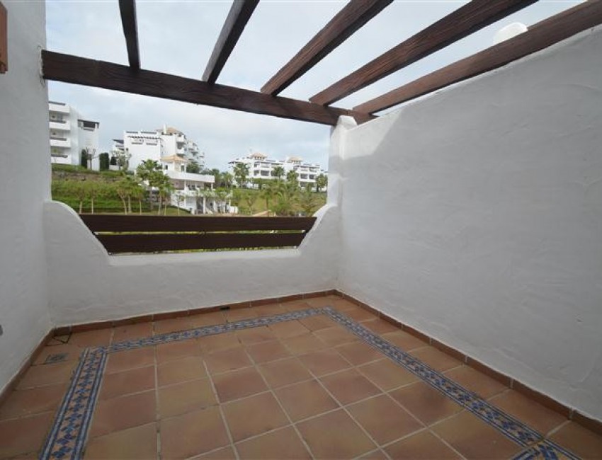 Sale · Bungalow / Townhouse / Detached / Terraced · Selwo · Costa del Sol