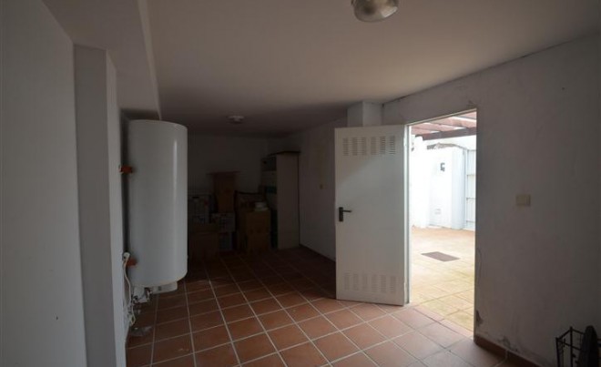 Sale · Bungalow / Townhouse / Detached / Terraced · Selwo · Costa del Sol