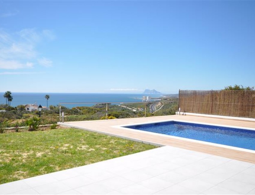 Venta · Villa / Chalet · San Roque · Costa del Sol