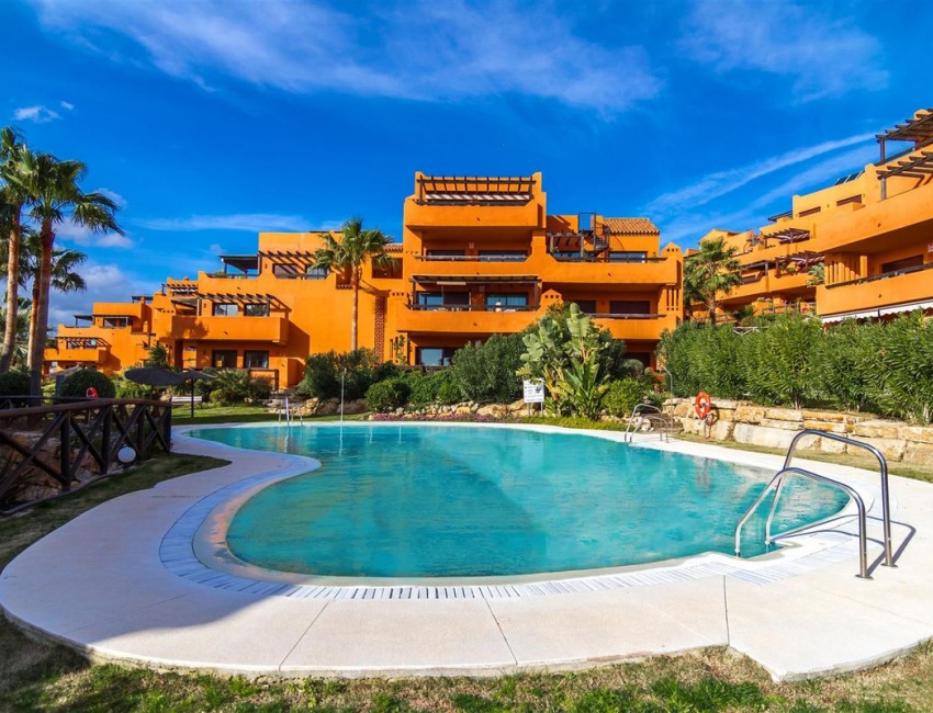 Sale · Apartment / Flat · Estepona · Costa del Sol