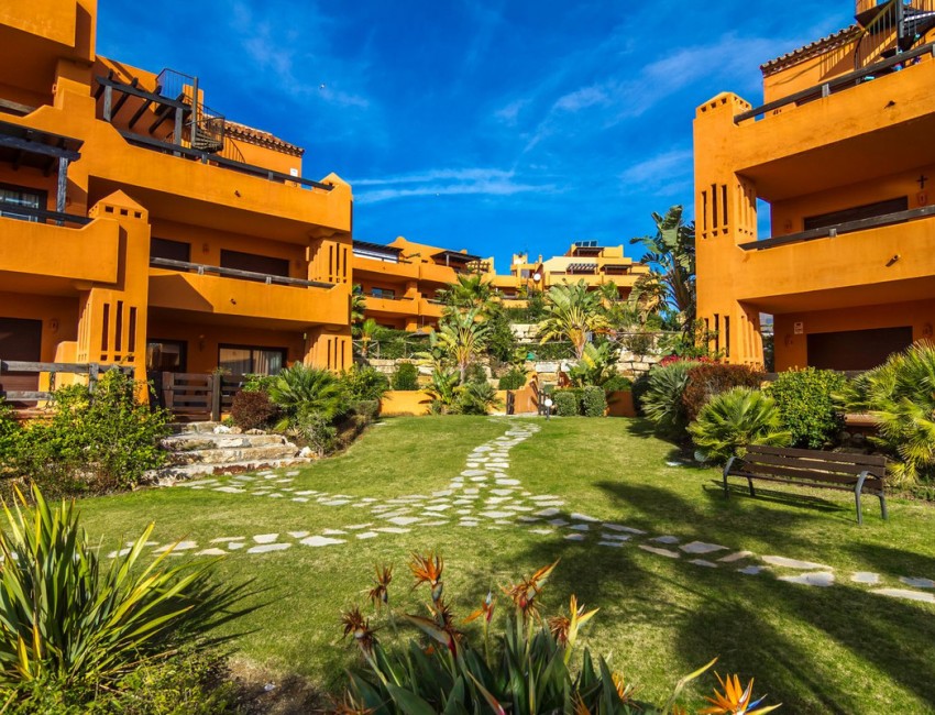 Sale · Apartment / Flat · Estepona · Costa del Sol