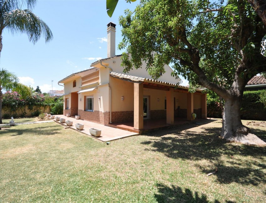 Venta · Villa / Chalet · SAN PEDRO ALCÁNTARA · Costa del Sol