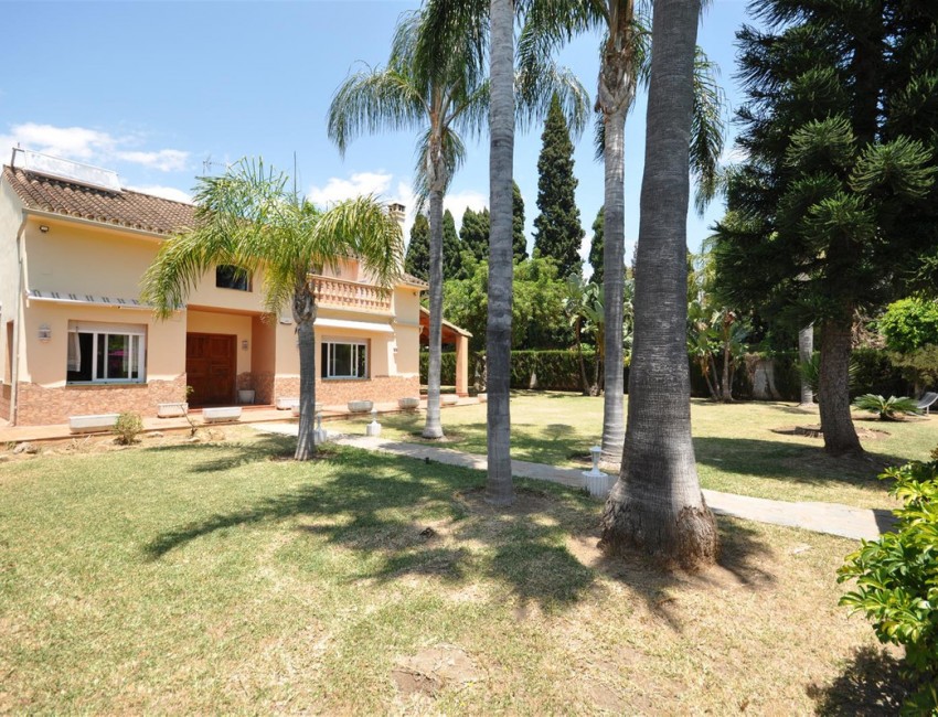 Venta · Villa / Chalet · SAN PEDRO ALCÁNTARA · Costa del Sol